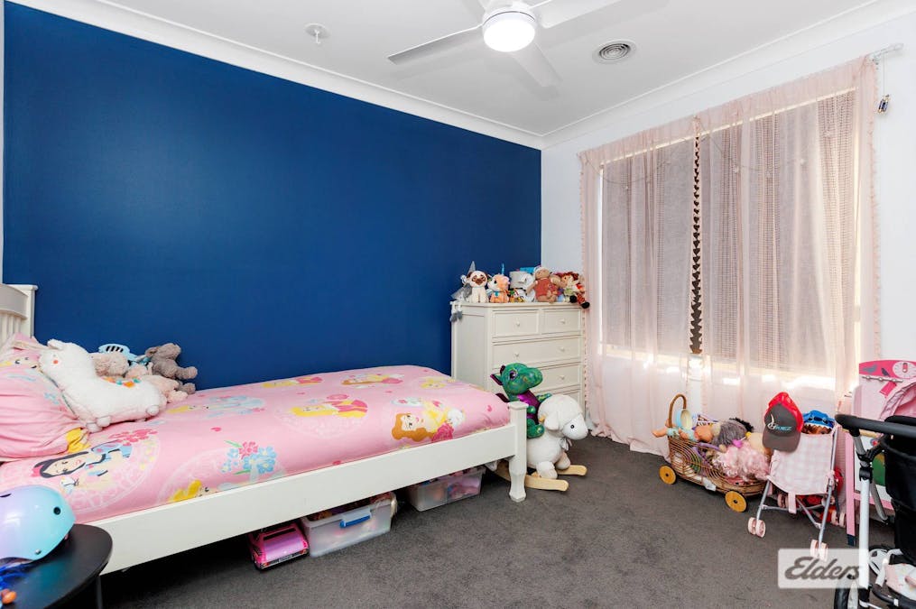 16 Nardoo Street, Glenfield Park, NSW, 2650 - Image 18