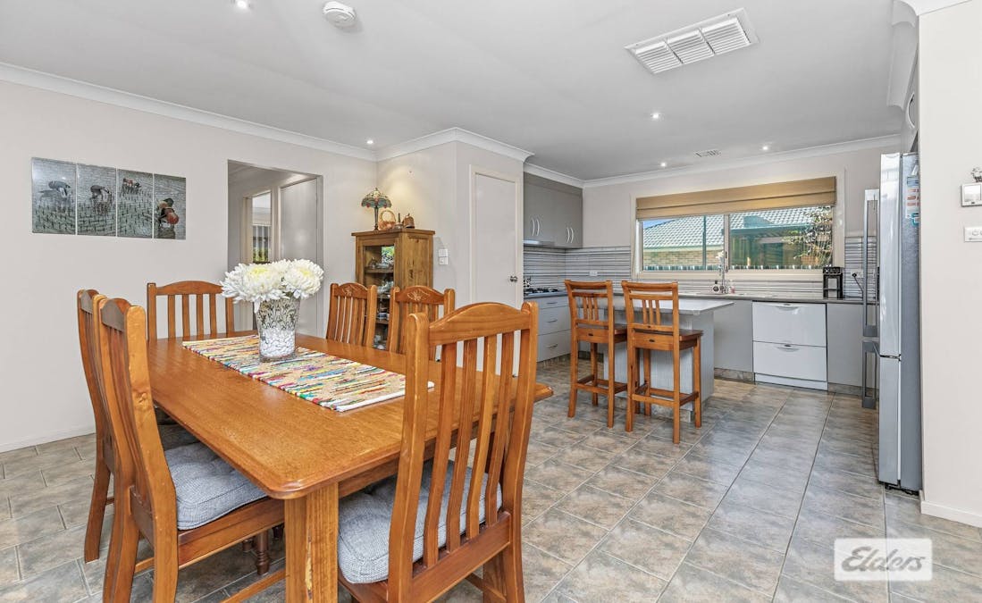 47 Nardoo Street, Glenfield Park, NSW, 2650 - Image 11