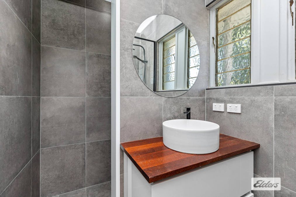 75 Bourke Street, Turvey Park, NSW, 2650 - Image 9