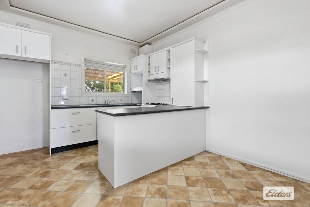 14 Koora  Place Place, Mount Austin, NSW, 2650 - Image 10