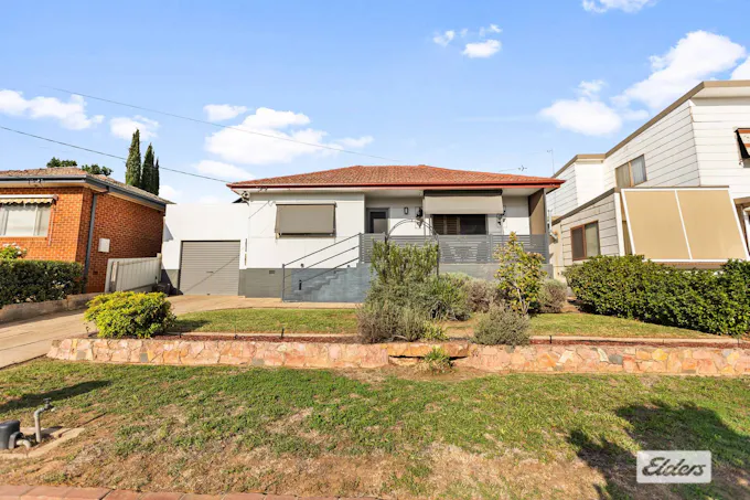 15 Waranga Avenue, Mount Austin, NSW, 2650 - Image 1