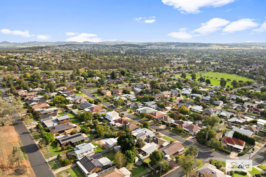 15 Waranga Avenue, Mount Austin, NSW, 2650 - Image 27