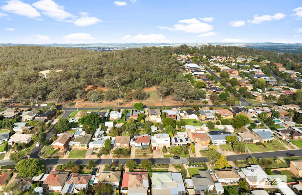 15 Waranga Avenue, Mount Austin, NSW, 2650 - Image 30