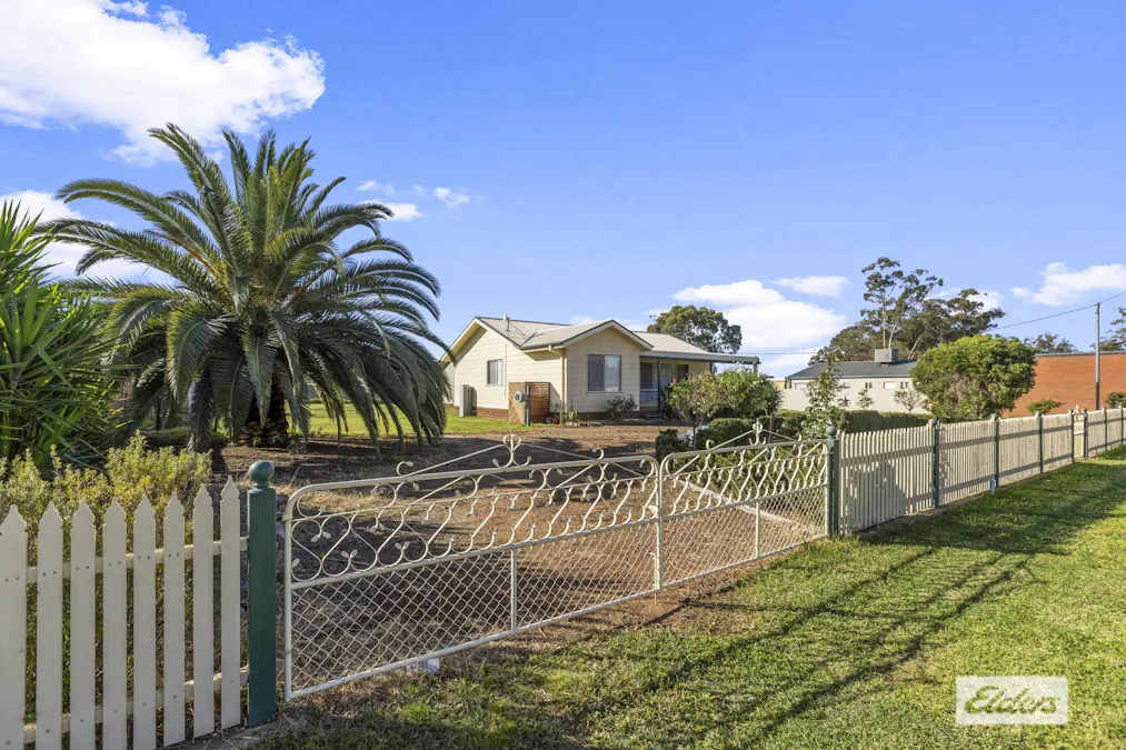 8 Bull Street, Currawarna, NSW, 2650 - Image 2