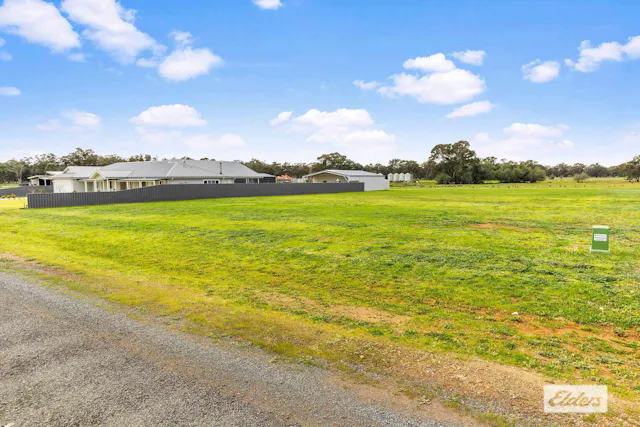 16 Carson Road — photo from Elders Real Estate Wagga Wagga Residential & Lifestyle