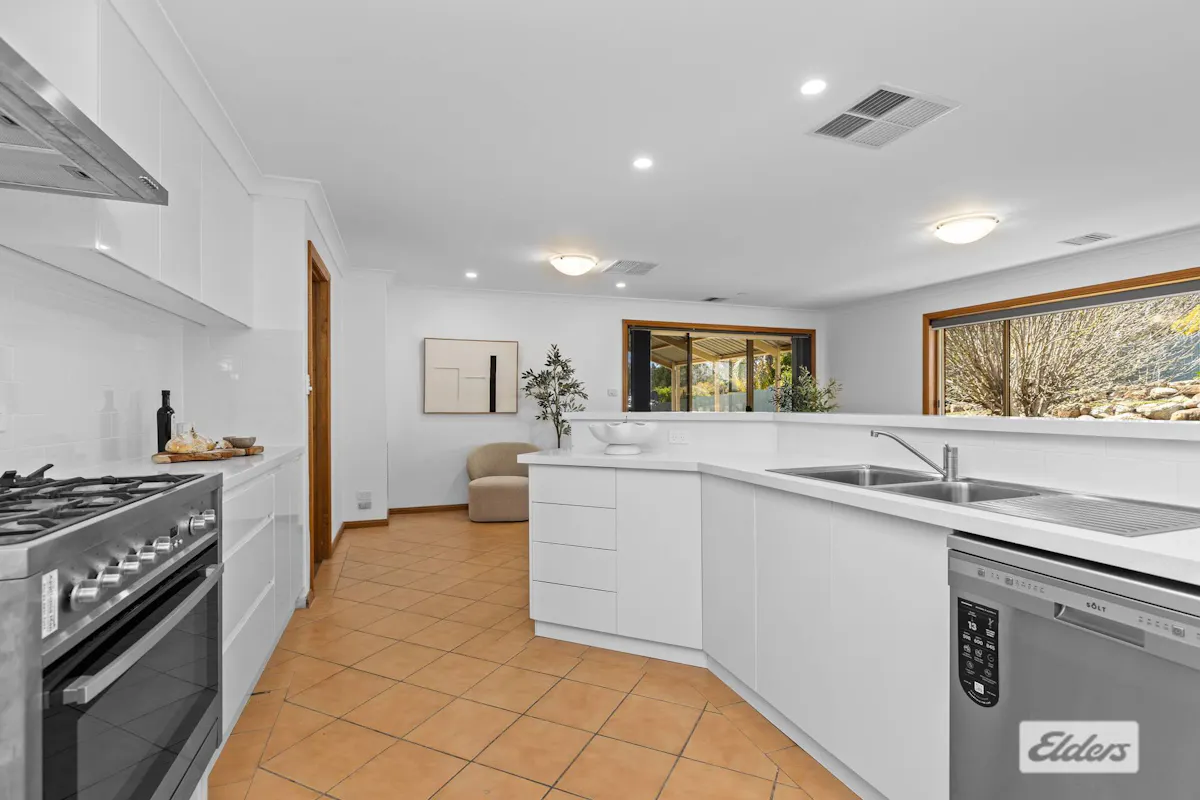 12 Kincora Place — photo 18 of 30