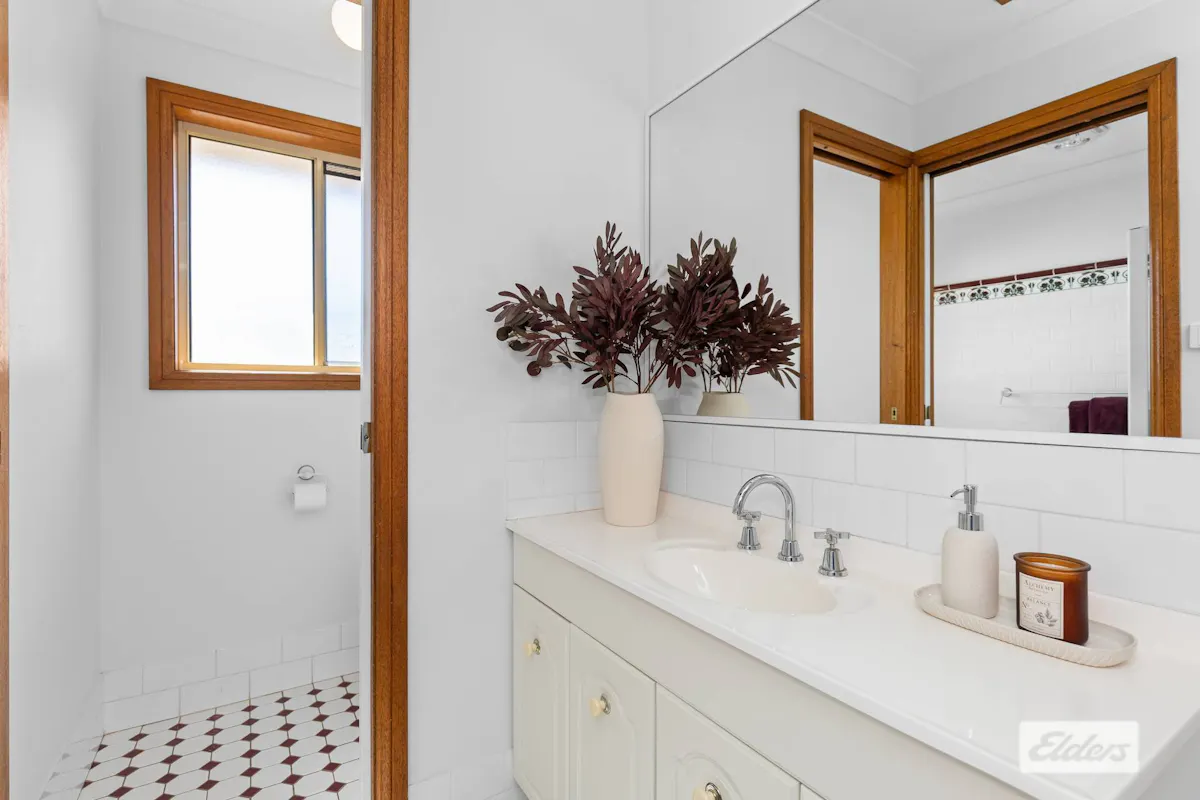 12 Kincora Place — photo 11 of 30