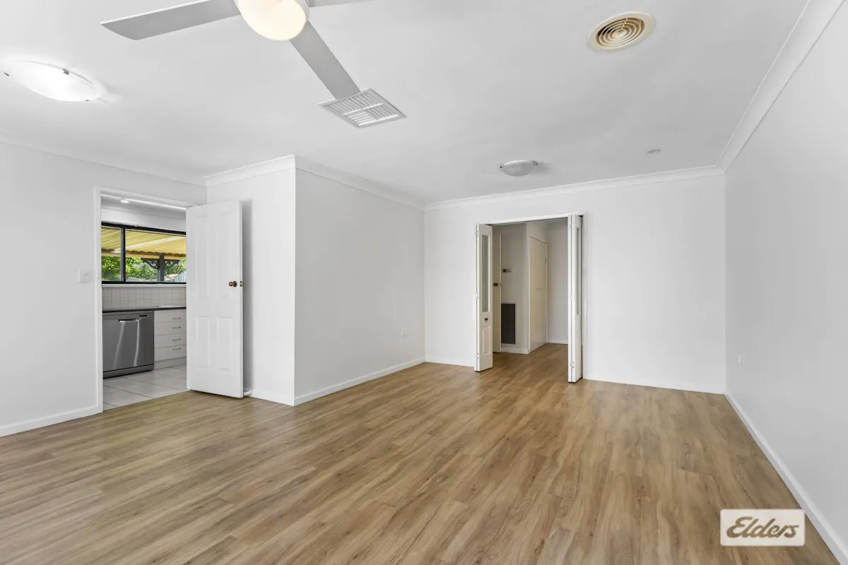 26 Maple Road — photo 11 of 28