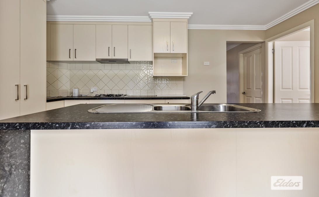 5  Quandong Place, Forest Hill, NSW, 2651 - Image 3