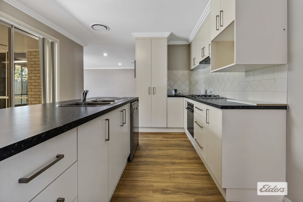 5  Quandong Place, Forest Hill, NSW, 2651 - Image 6