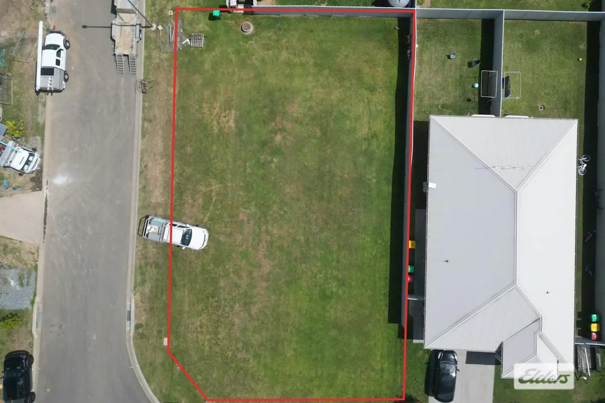 11 Oak Avenue — photo 3 of 14