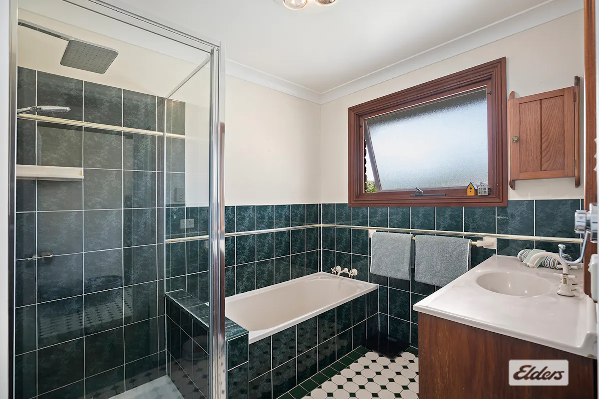 118 Powell Street — photo 8 of 12