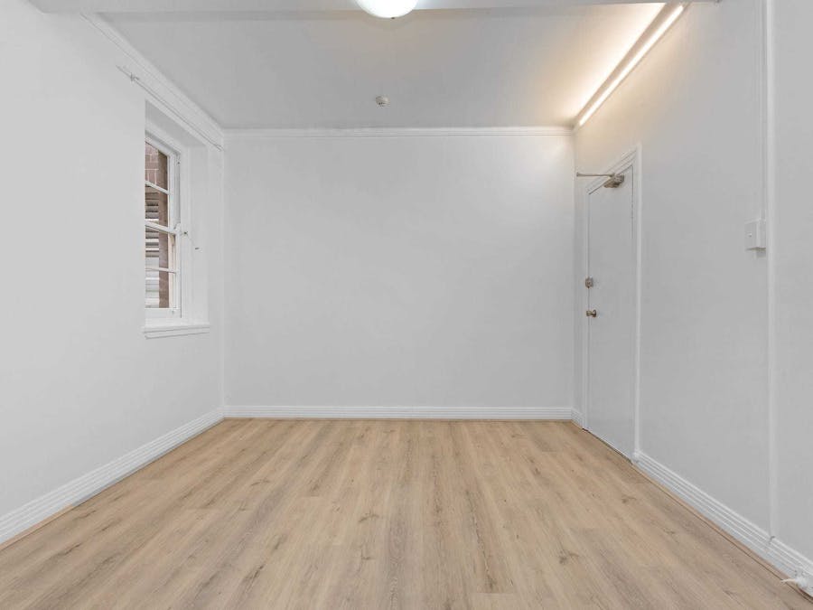 13/2 Crick Avenue, Elizabeth Bay, NSW, 2011 - Image 2