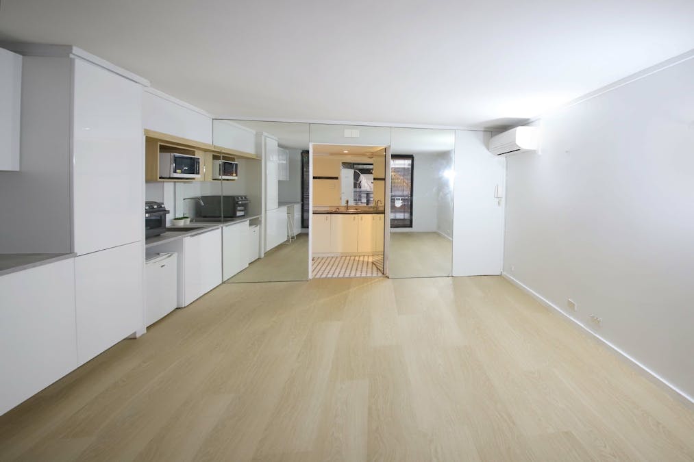 Unit 403/6-8 Ward Avenue, Potts Point, NSW, 2011 - Image 2