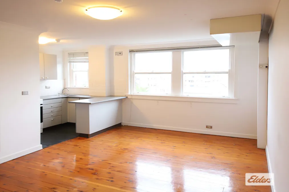 64/17 Elizabeth Bay Road, Elizabeth Bay, NSW, 2011 - Image 2