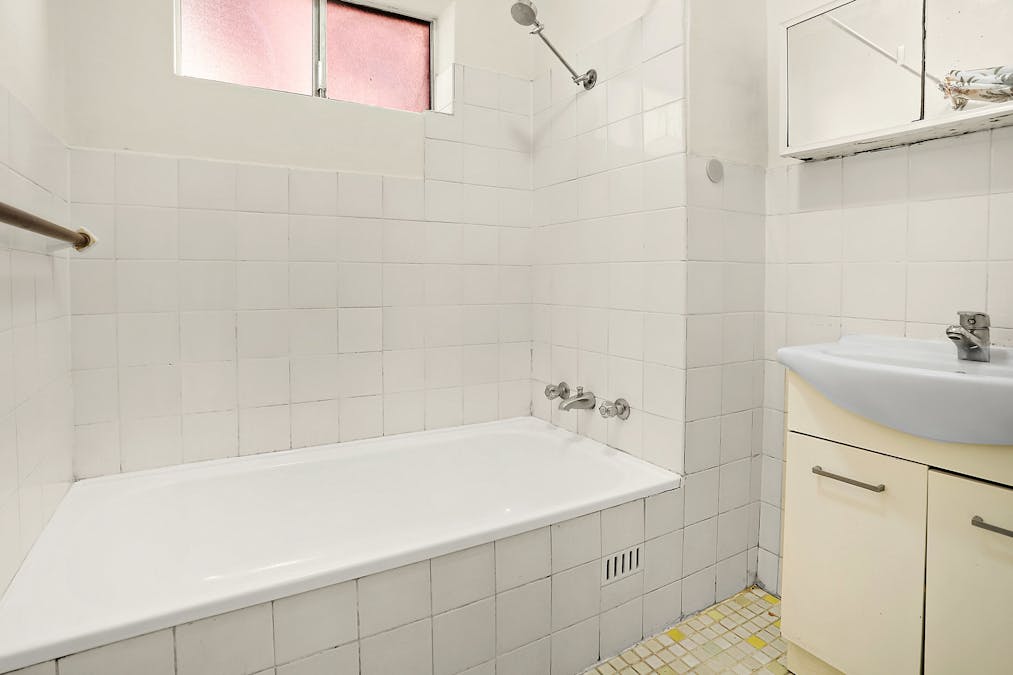 1/100 Stapleton Street, Pendle Hill, NSW, 2145 - Image 5