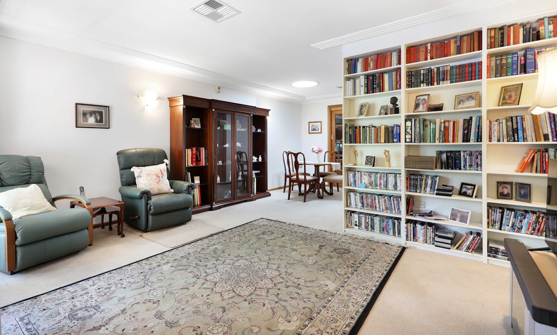 19 Favell Street, Toongabbie, NSW, 2146 - Image 2