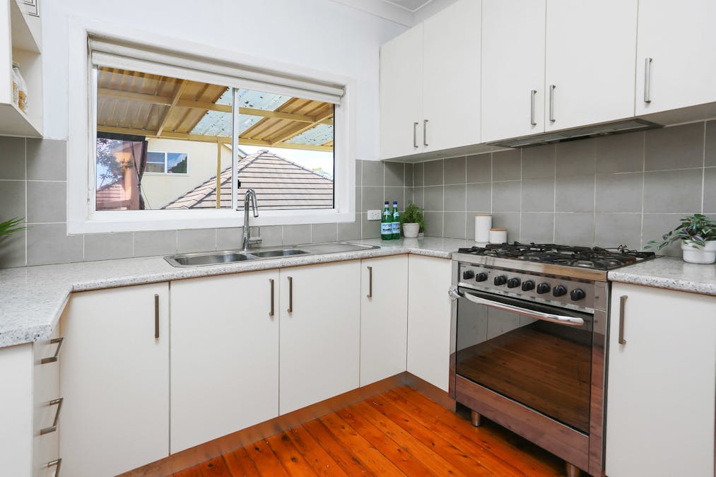 15 Binalong Road, Pendle Hill, NSW, 2145 - Image 2