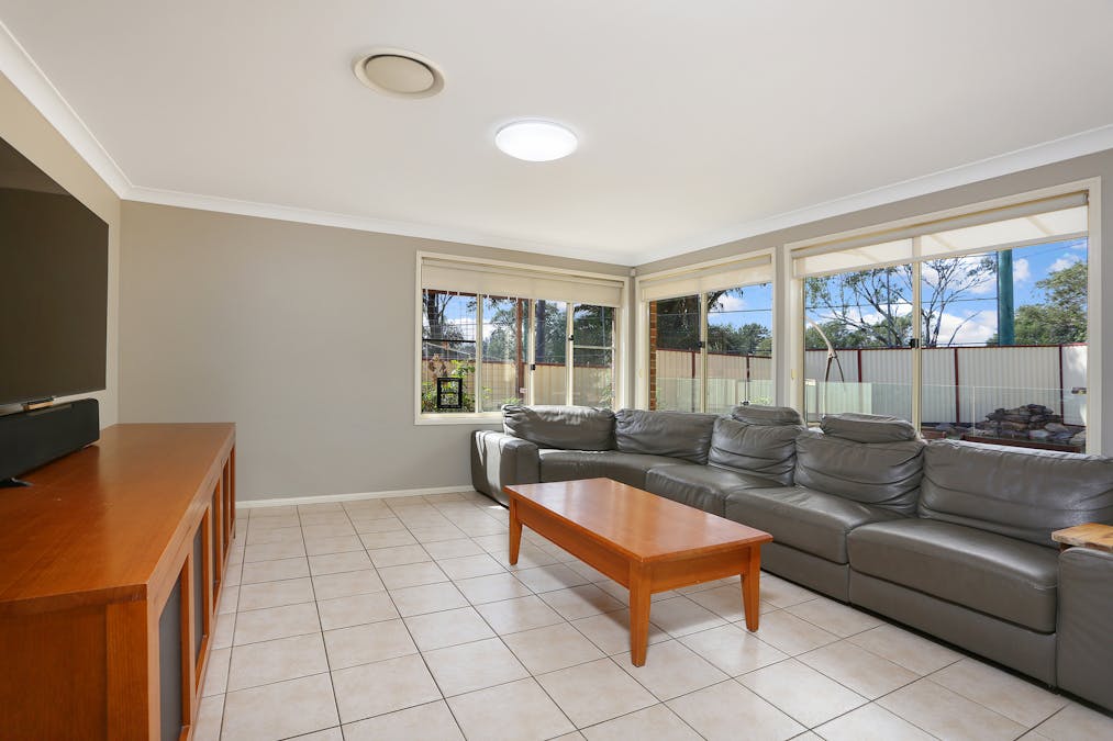 9 Akron Place, Toongabbie, NSW, 2146 - Image 11
