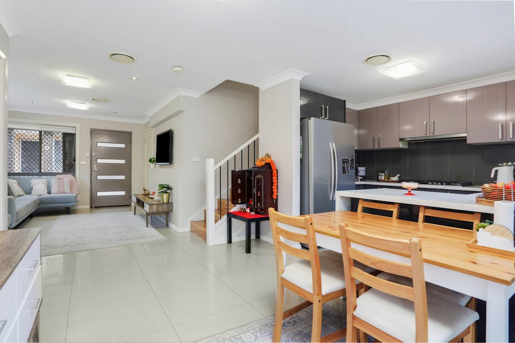 6/27 Valeria Street, Toongabbie, NSW, 2146 - Image 2
