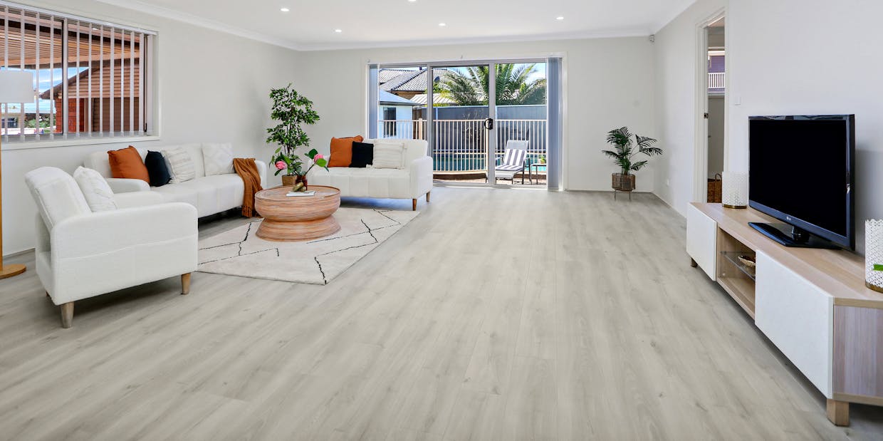 15 Molonglo Road, Seven Hills, NSW, 2147 - Image 4