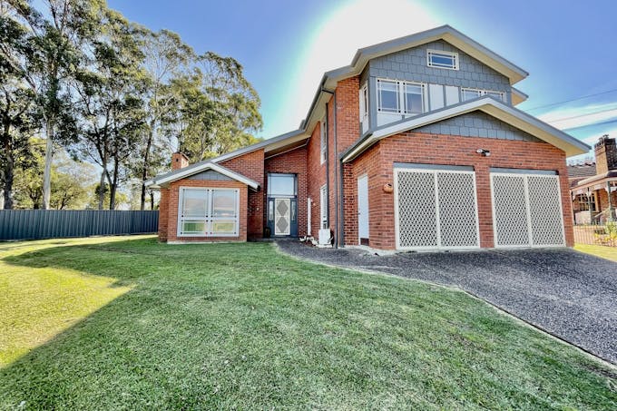 3 Leura Place, Prospect, NSW, 2148 - Image 1