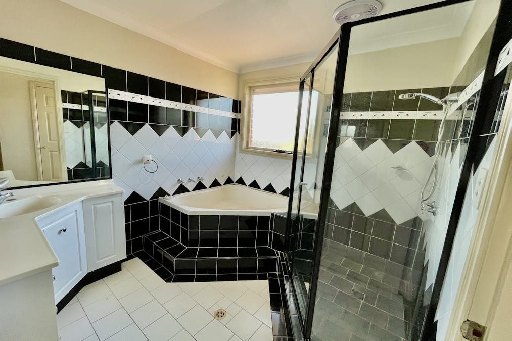 3 Leura Place, Prospect, NSW, 2148 - Image 13