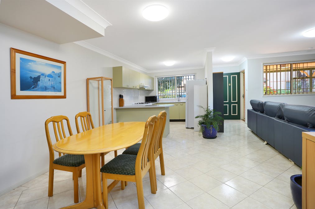 11/31-33 Fuller Street, Seven Hills, NSW, 2147 - Image 3