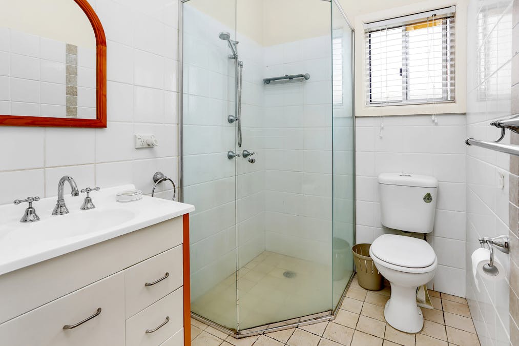 21 Andrews Avenue, Toongabbie, NSW, 2146 - Image 7