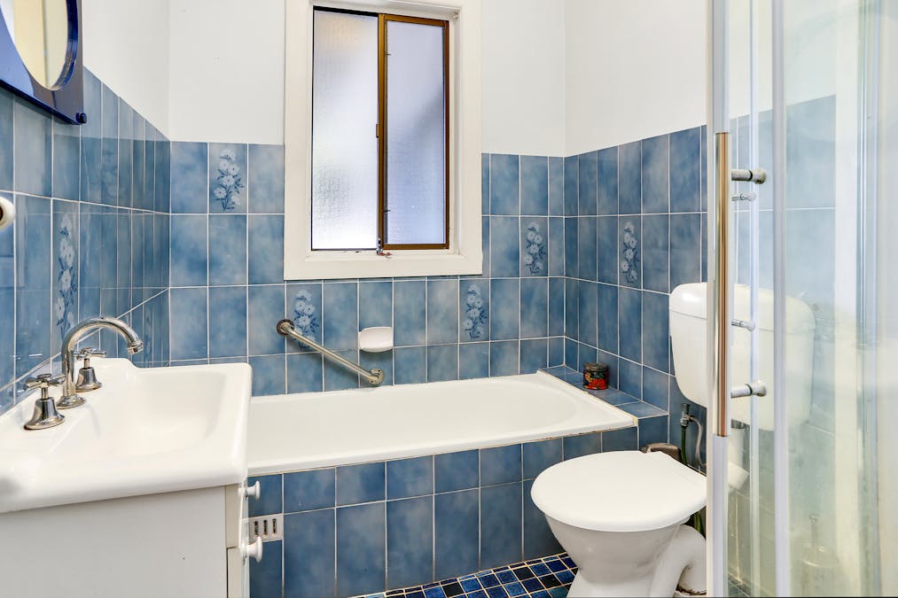 21 Andrews Avenue, Toongabbie, NSW, 2146 - Image 8