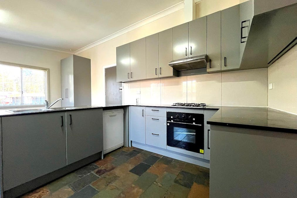 14 Grantham Road, Seven Hills, NSW, 2147 - Image 4