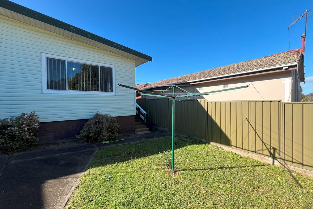 14 Grantham Road, Seven Hills, NSW, 2147 - Image 6