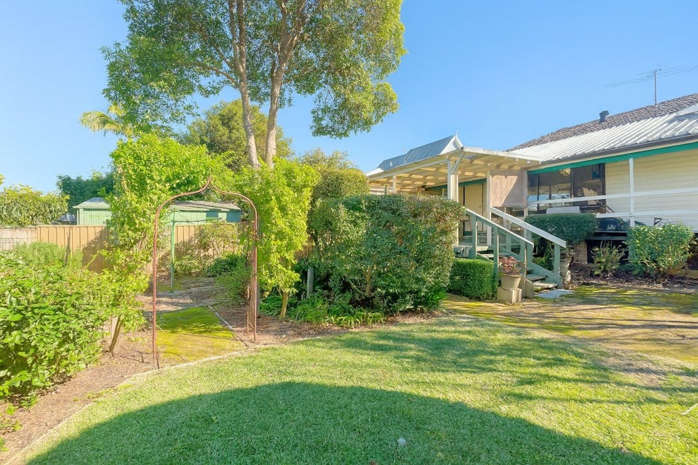 17 Highland Avenue, Toongabbie, NSW, 2146 - Image 10