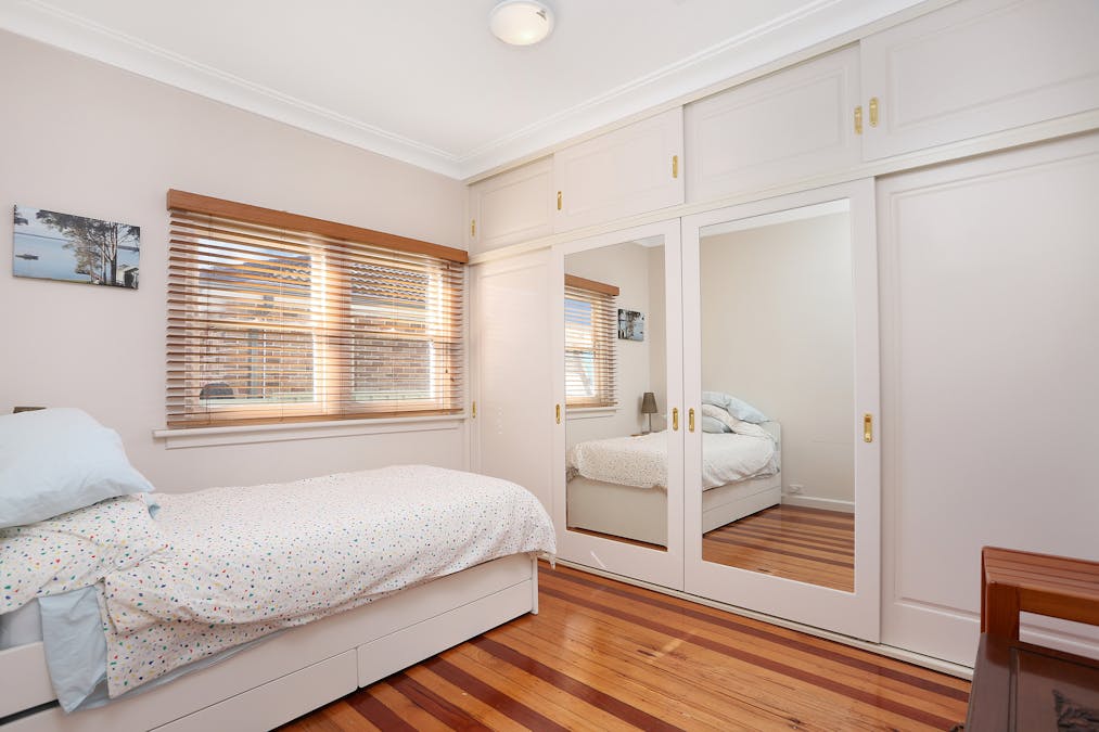 5 First Avenue, Toongabbie, NSW, 2146 - Image 7