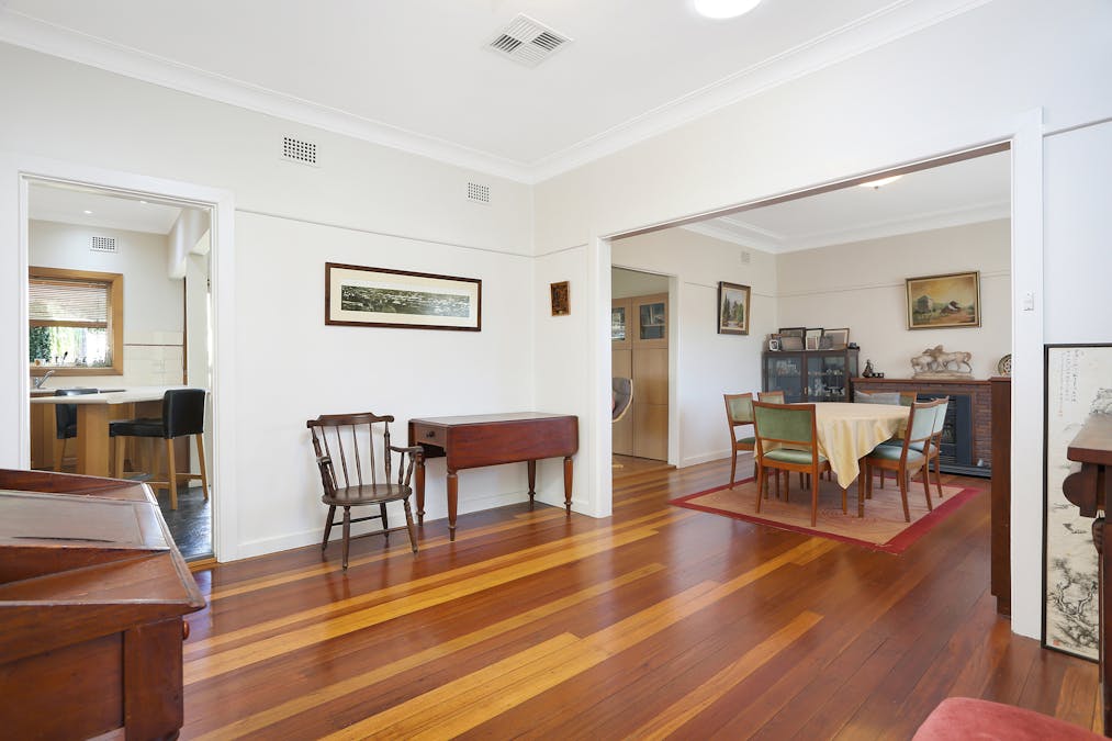 5 First Avenue, Toongabbie, NSW, 2146 - Image 5