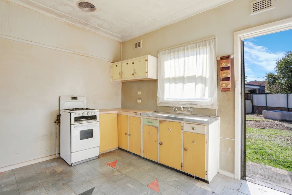 6 Rhonda Street, Pendle Hill, NSW, 2145 - Image 5