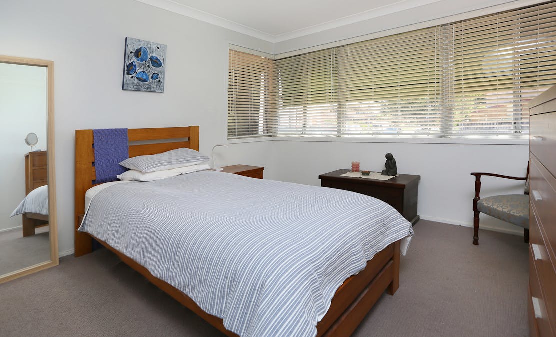 21 Vianney Crescent, Toongabbie, NSW, 2146 - Image 8