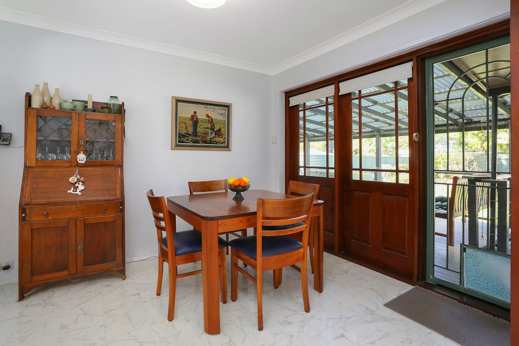 21 Vianney Crescent, Toongabbie, NSW, 2146 - Image 6
