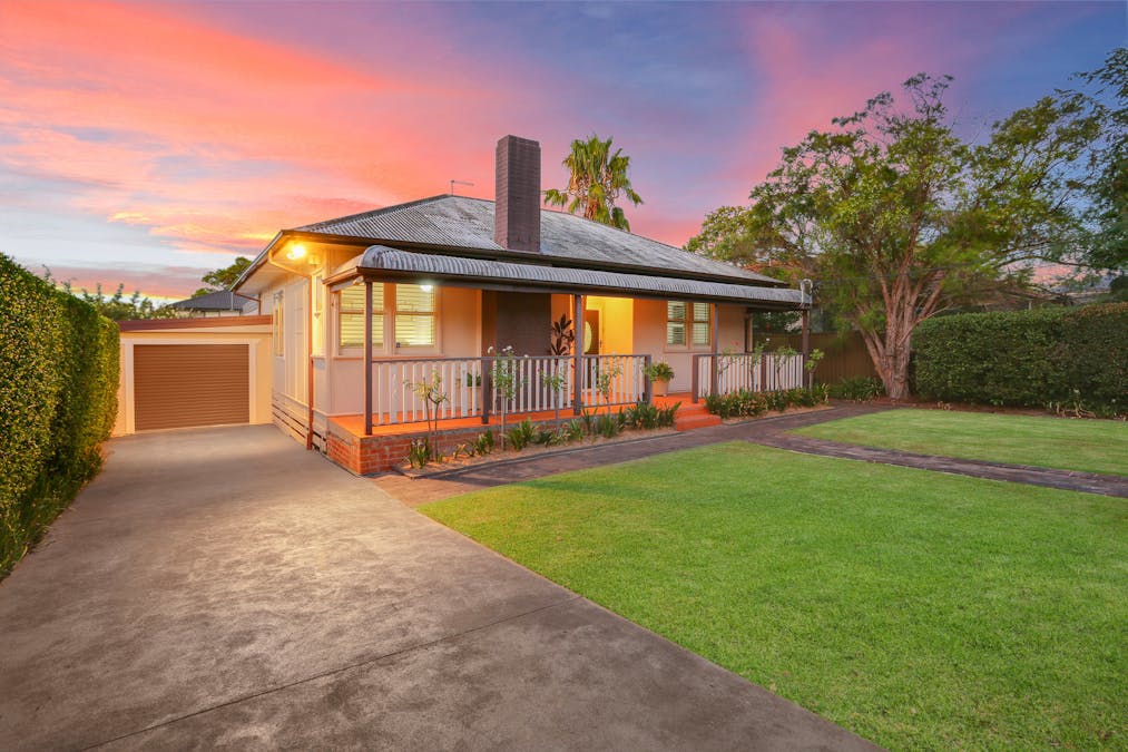 13 Willmot Avenue, Toongabbie, NSW, 2146 - Image 2