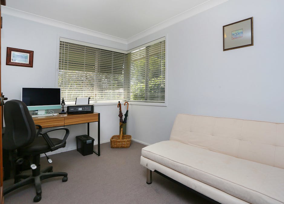 21 Vianney Crescent, Toongabbie, NSW, 2146 - Image 6