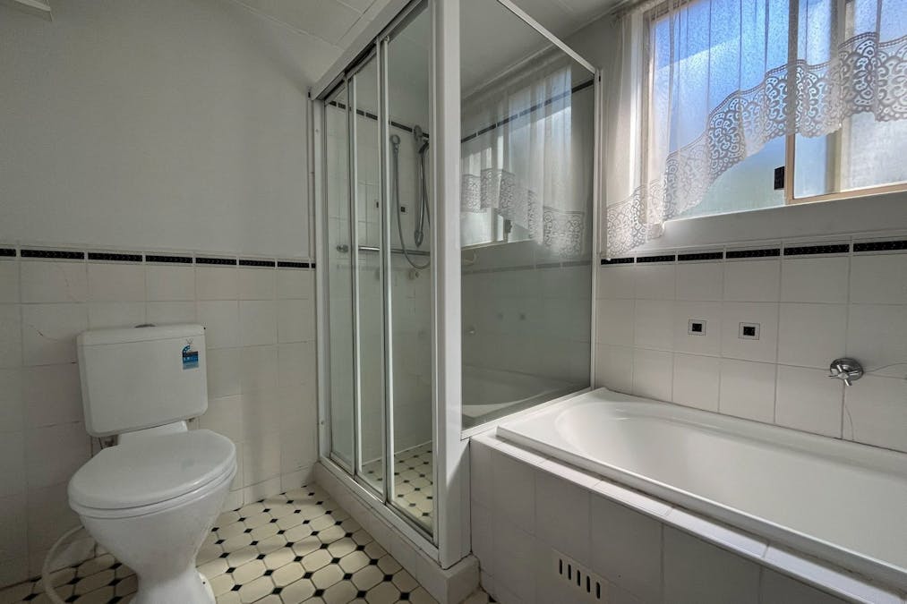 16/235 Targo Road, Toongabbie, NSW, 2146 - Image 6