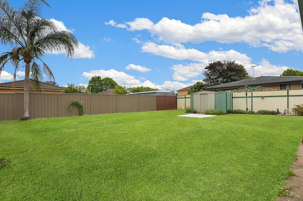 22 Vianney Crescent, Toongabbie, NSW, 2146 - Image 7
