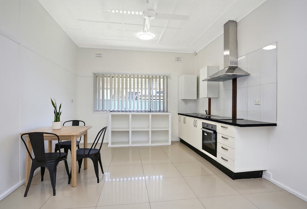 8 Barangaroo Road, Toongabbie, NSW, 2146 - Image 3