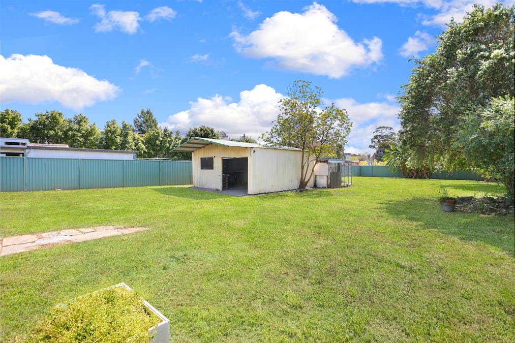 8 Barangaroo Road, Toongabbie, NSW, 2146 - Image 9