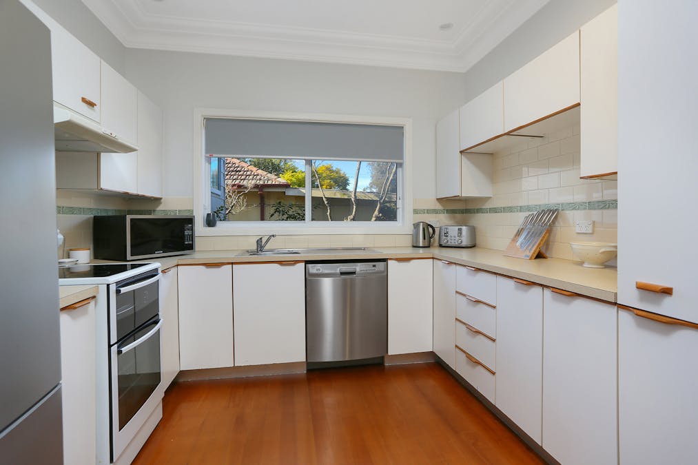 4 Parry Street, Pendle Hill, NSW, 2145 - Image 4