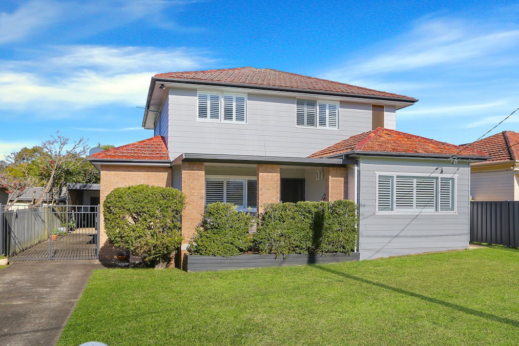 4 Parry Street, Pendle Hill, NSW, 2145 - Image 1