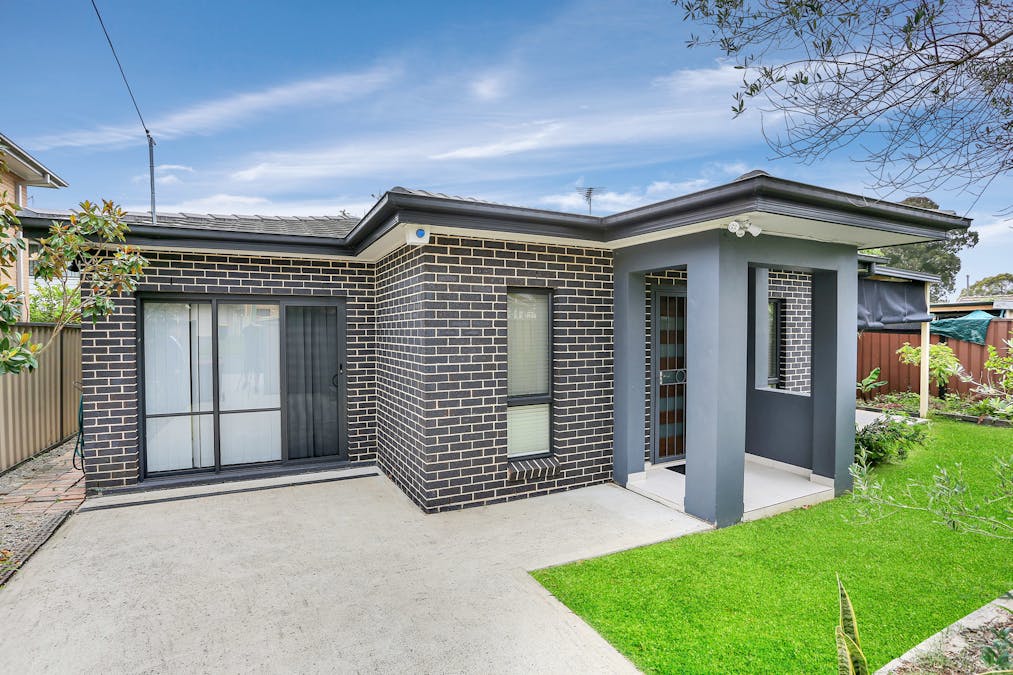 44 & 44a Portico Parade, Toongabbie, NSW, 2146 - Image 2