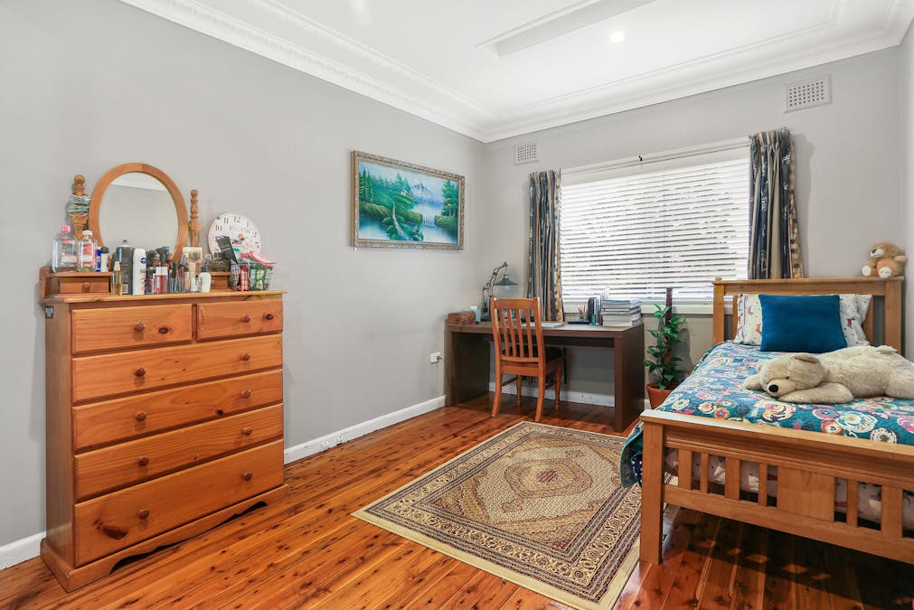 44 & 44a Portico Parade, Toongabbie, NSW, 2146 - Image 6