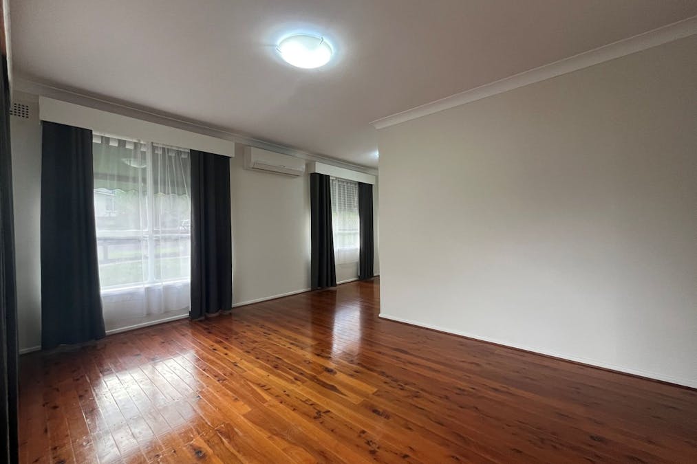 10 Erie Place, Seven Hills, NSW, 2147 - Image 3