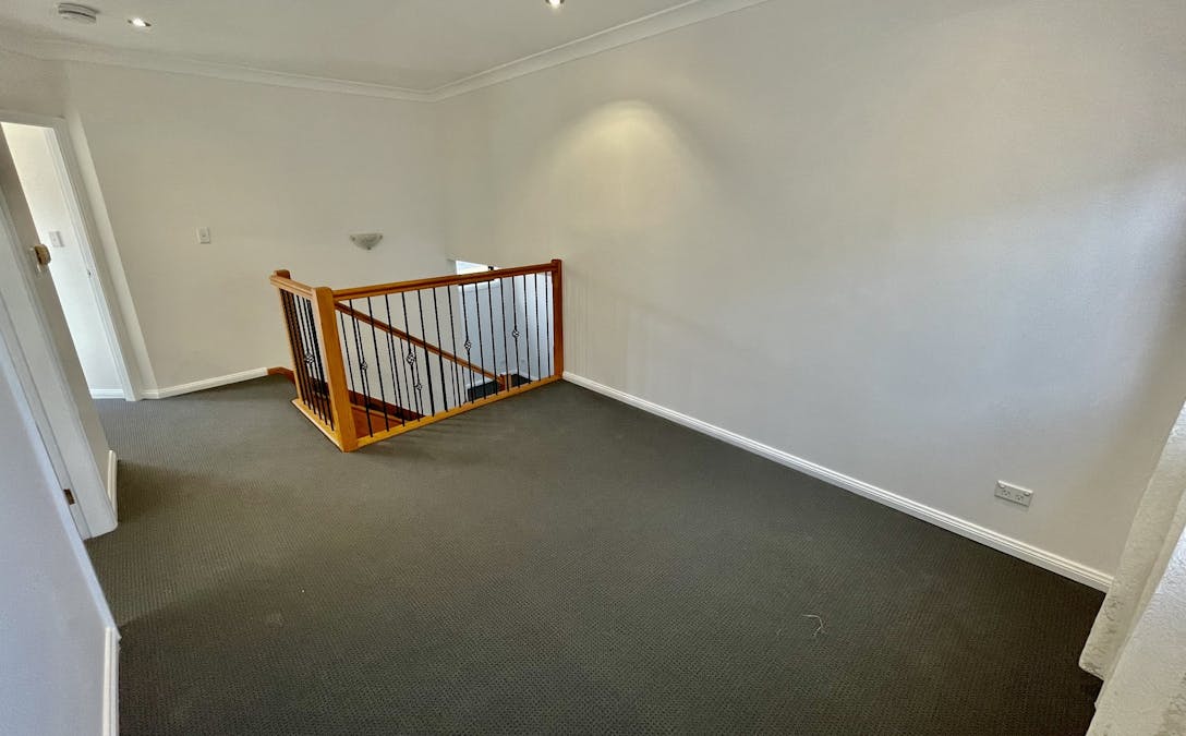 19 Lachlan Drive, Winston Hills, NSW, 2153 - Image 4